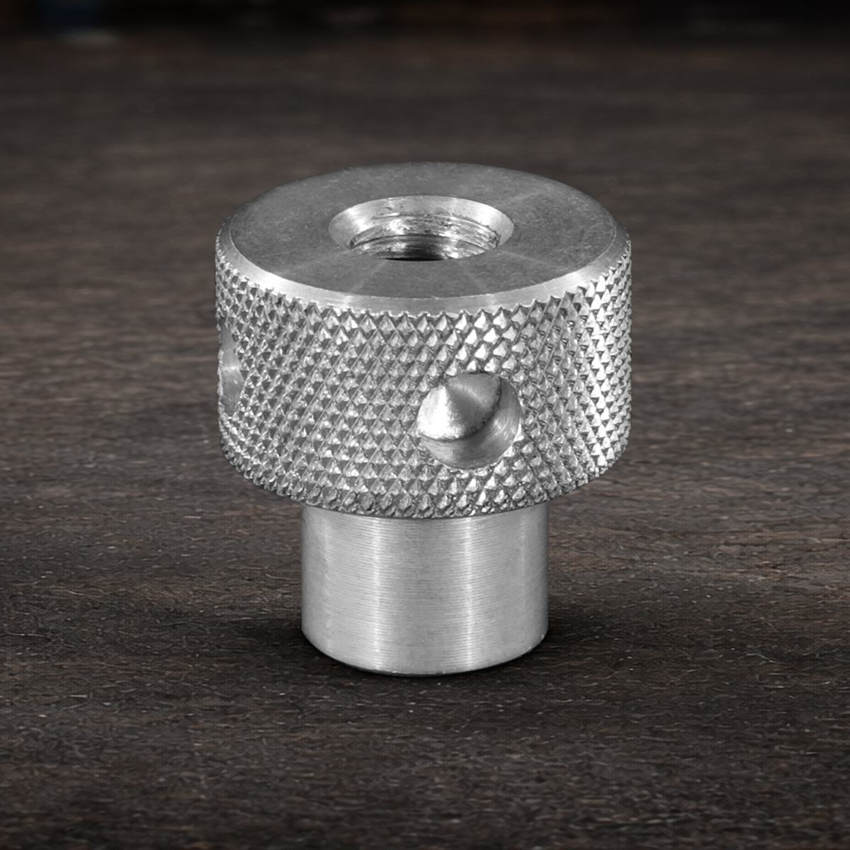 Knurled knob with female 5/16-18 thread for professional grip and rigging equipment