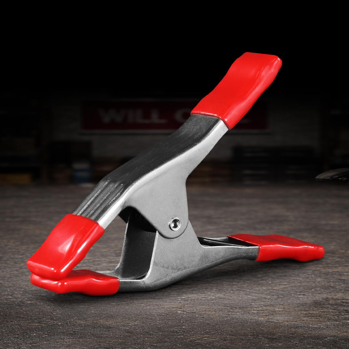Heavy-duty spring clamp with rubber tips designed for film, photography, and studio production. Ideal for securing gels, cables, fabrics, and materials with a strong, reliable grip.