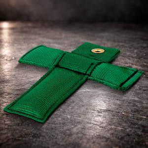 green T set marker
green fabric T marker with grommet
T shape stage marker green
actor mark T marker green
green floor position T marker