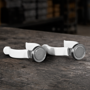DigitalFoto Universal Magnetic Tube Clamp with magnetic base for securely mounting LED tube lights to metal surfaces during filmmaking, photography, studio lighting, and content creation.